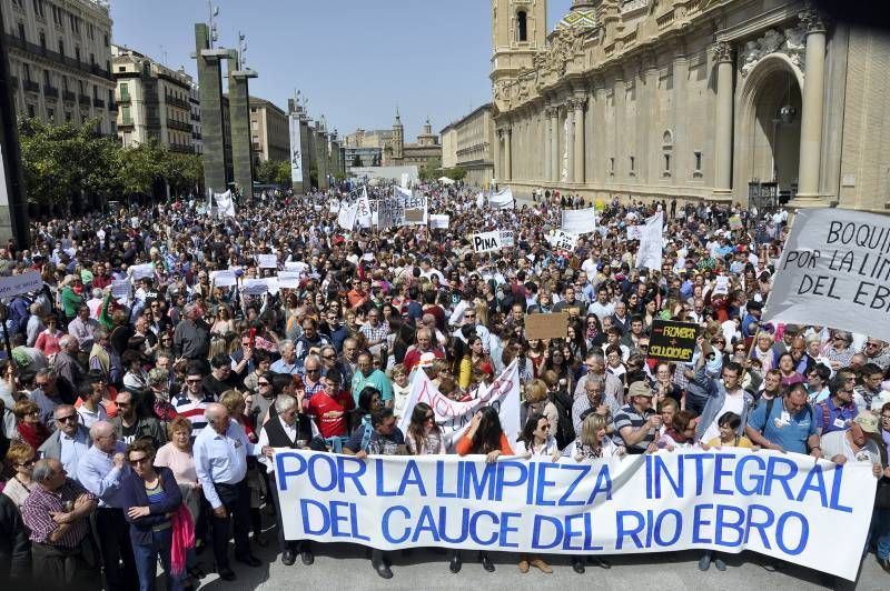 Fotogalería de la protesta de los afectados por las riadas