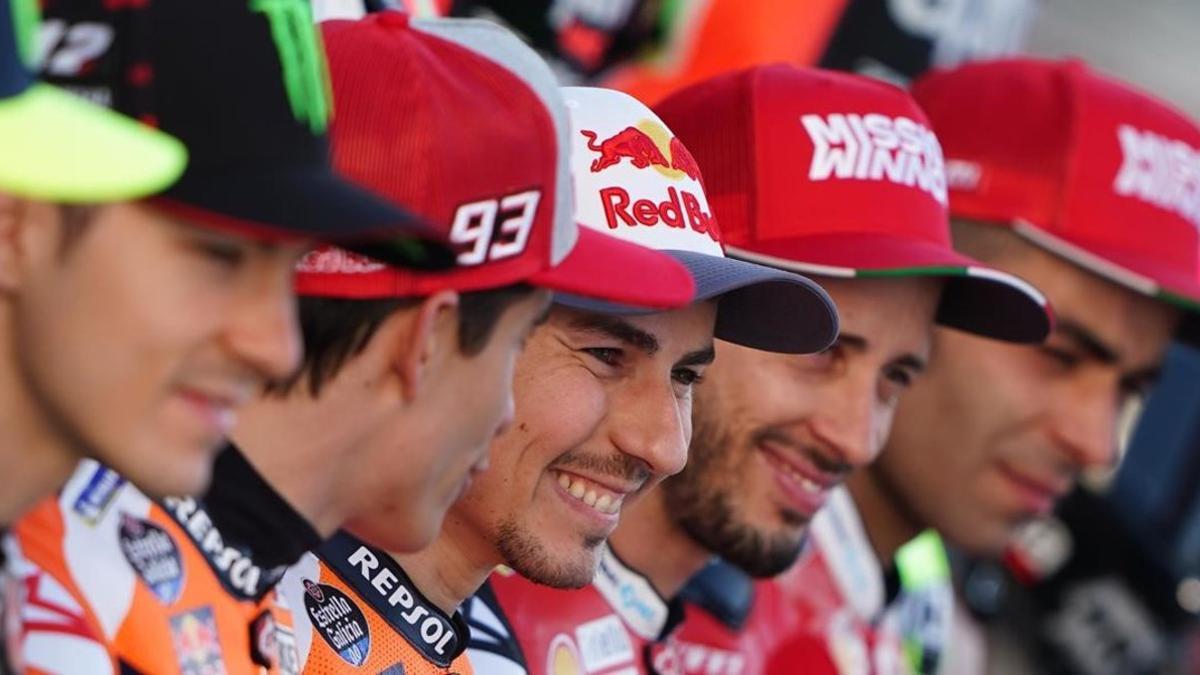 Jorge Lorenzo, entre Marc Márquez y Andrea Dovizioso, en el GP de Catar.