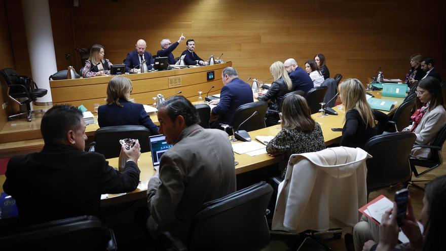 Las Corts empieza la investigación al sector público del Botànic