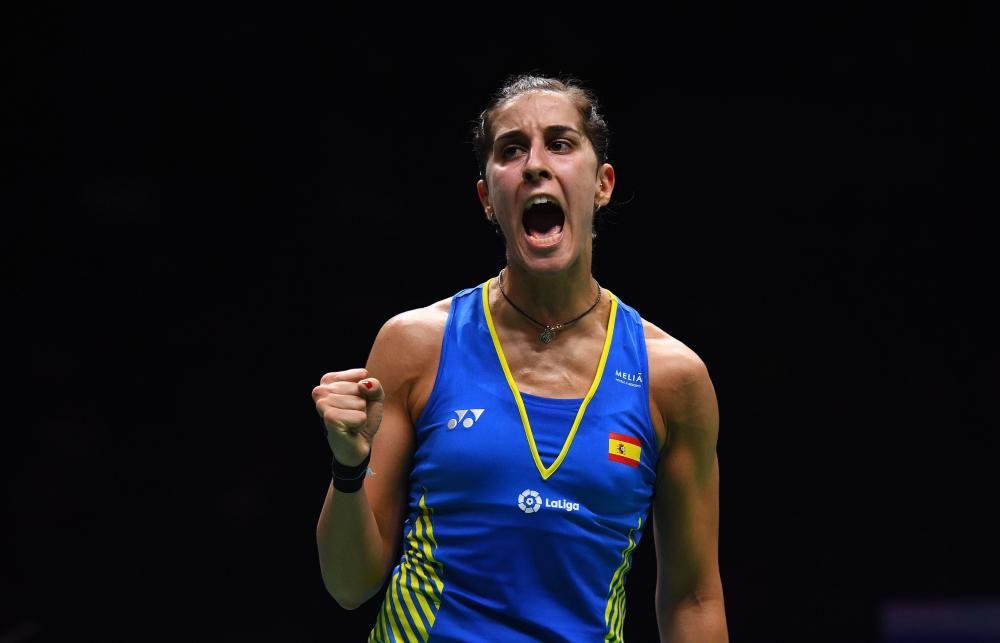 La española Carolina Marín se ha clasificado este sábado para disputar la final del Mundial de Badminton tras ganar a la china He.