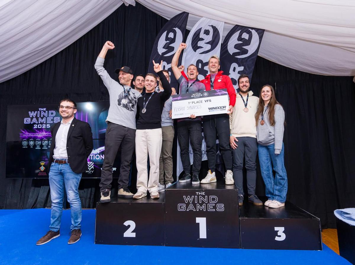 El podi d'una de les categories en l'edició de 2025.