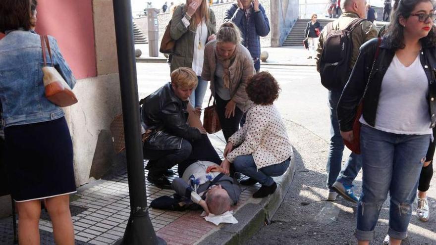 Herida una mujer al caer al suelo en Rodríguez San Pedro