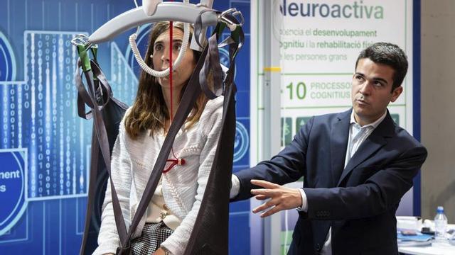 Grua mòbil exposada a la FiraGran d’Hospitalet.  | PAU GRACIÀ