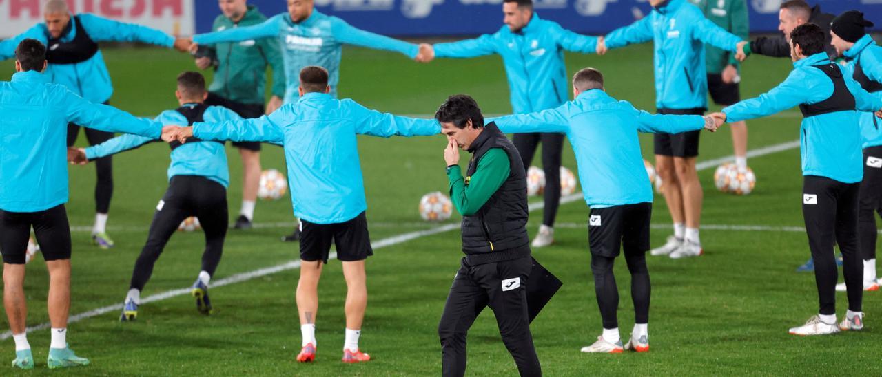 El entrenador del Villarreal CF, Unai Emery, durante un entrenamiento.