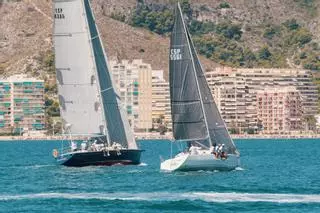 Un velero del Club Náutico de Gandia gana el Trofeo Torre del Marenyet de Cullera