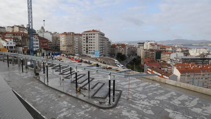 La cubierta de la nueva estación de autobús en Urzáiz.