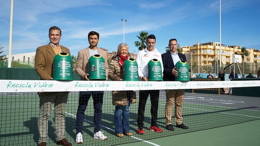 Inauguran en Málaga la primera pista de tenis de vidrio reciclado