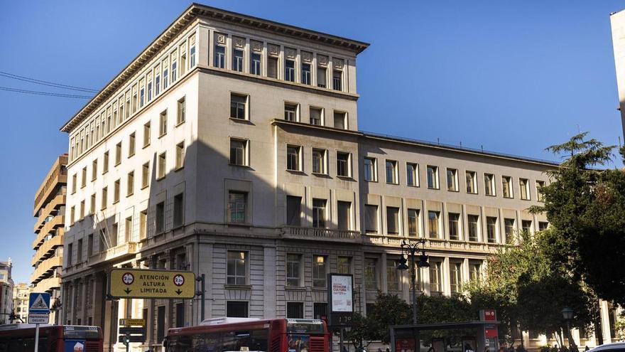 Un edificio y mil usos en estudio: los secretos de la sede de Hacienda que se disputan Mompó y Catalá