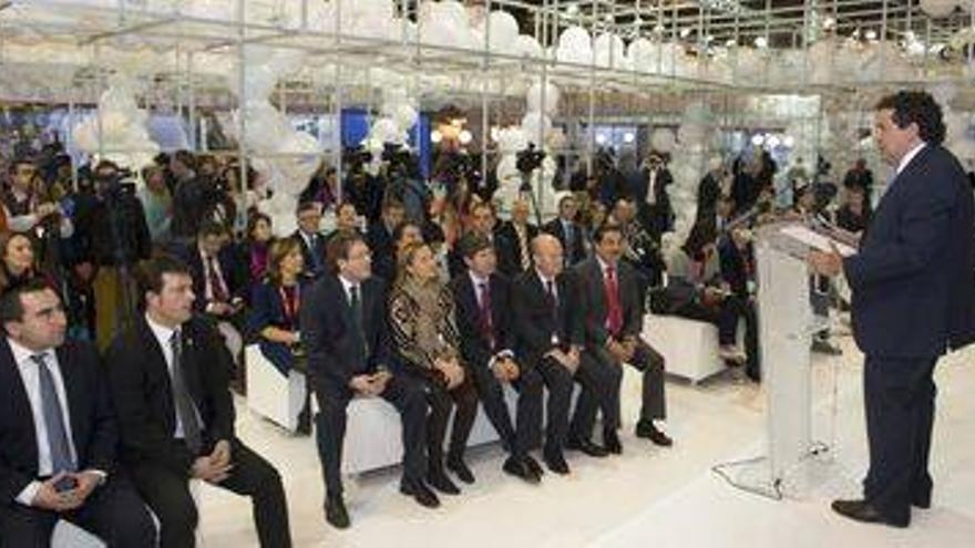 Moliner presenta en Fitur cinco productos turísticos para multiplicar las oportunidades de la provincia