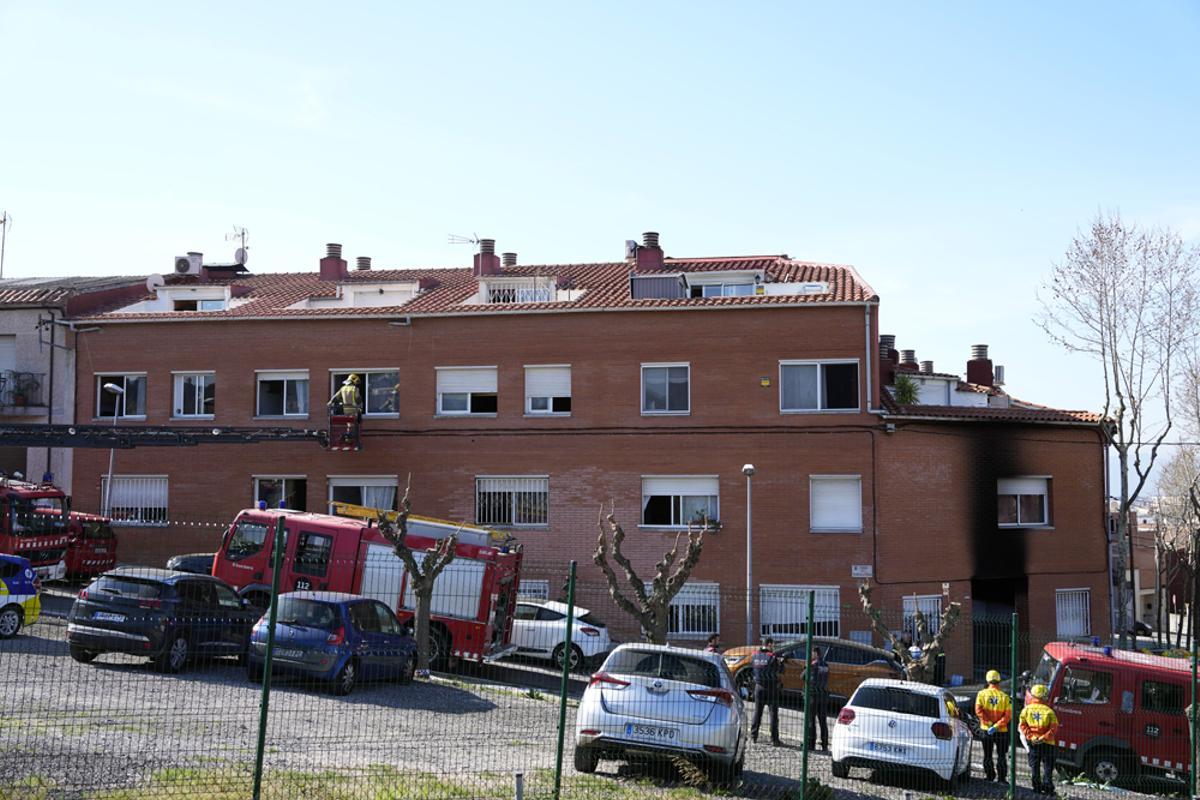 Tres muertos en el incendio de un edificio en Rubí