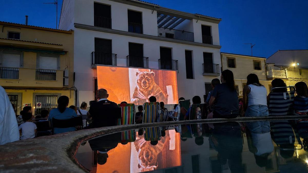 Cine de verano en Talarrubias, el pasado 23 de julio.