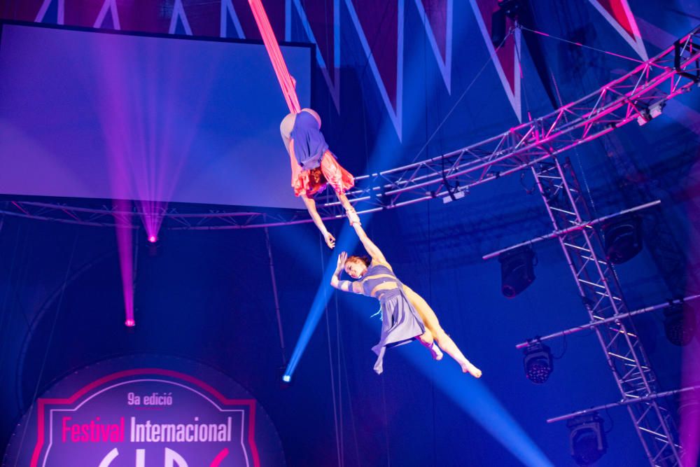 Espectacle Vermell - Festival de Circ de Girona 2020