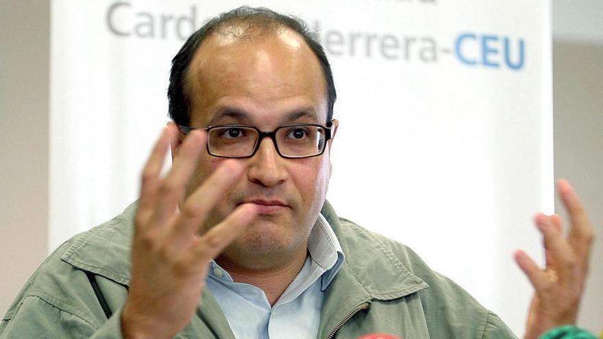 Marruecos detiene al periodista Alí Lmrabet tras haber viajado desde Barcelona