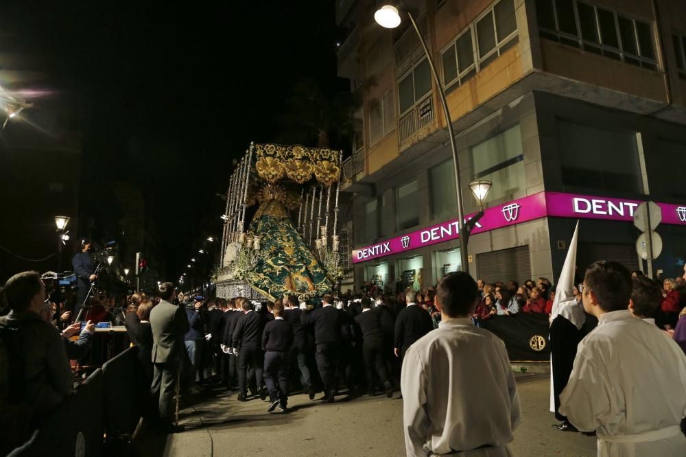 La Esperanza y el Cristo de la Caída protagonizaron el Encuentro en la Vía Doloresa de la Semana Santa de Torrevieja