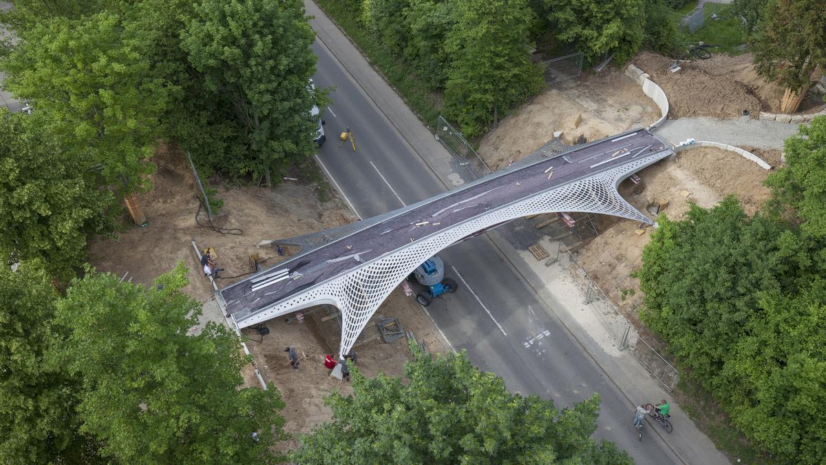 Schlaich y su equipo ganaron el año pasado el premio alemán de Construcción de Puentes por la pasarela Trumpf, en Ditzingen (Alemania).