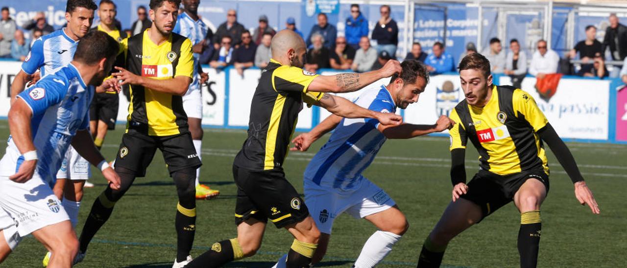 El Hércules tuvo que visitar en la 18/19 Son Malferit, campo del Atlético Baleares.