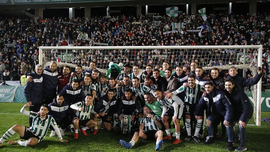 El mundo del deporte provincial reconoce al Córdoba CF, campeón de la Copa RFEF