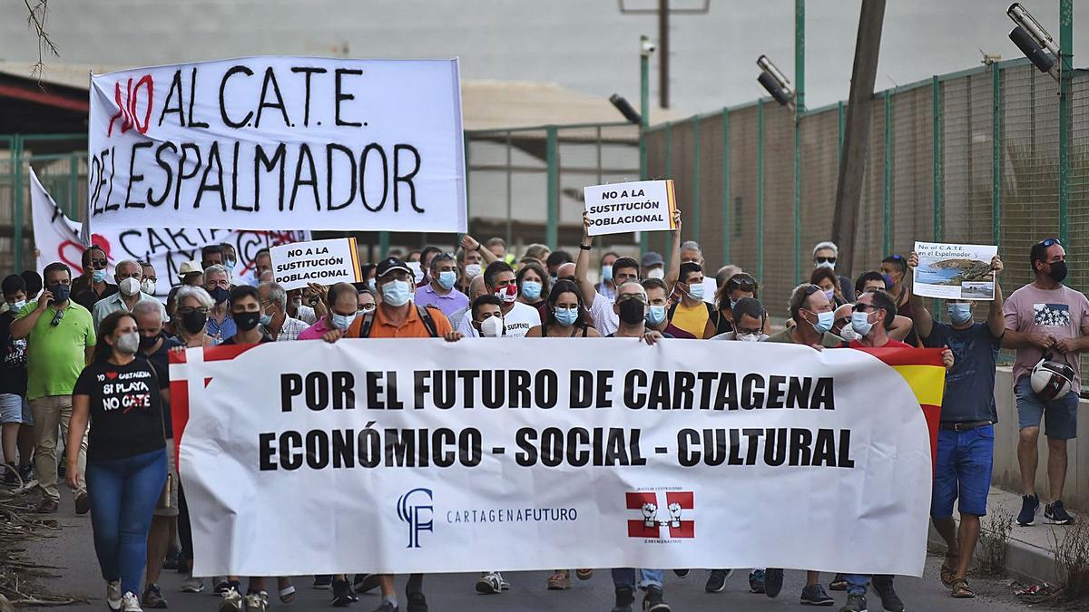 Vecinos de Cartagena se manifiestan contra el CATE.