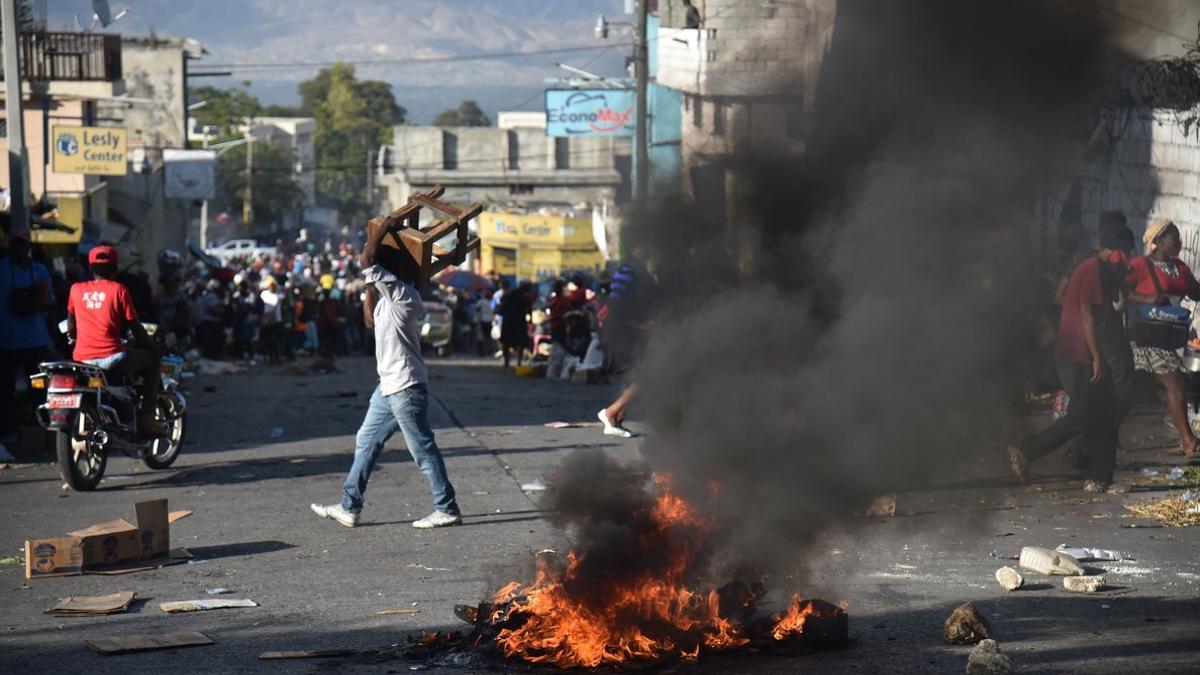 Las protestas sociales en Haití aumentan de intensidad.