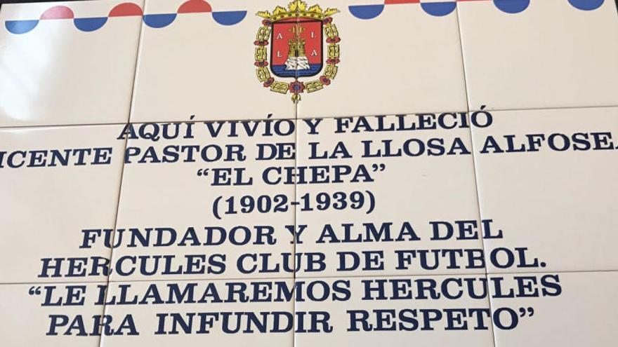 Placa en homenaje a El Chepa