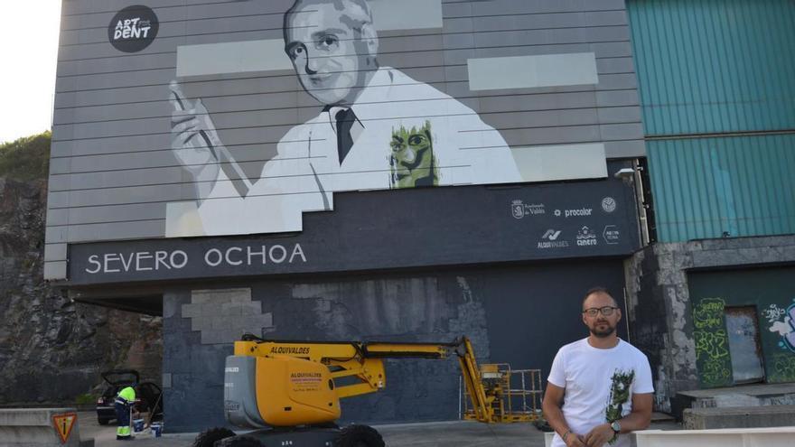 Severo Ochoa ya tiene su mural en Luarca