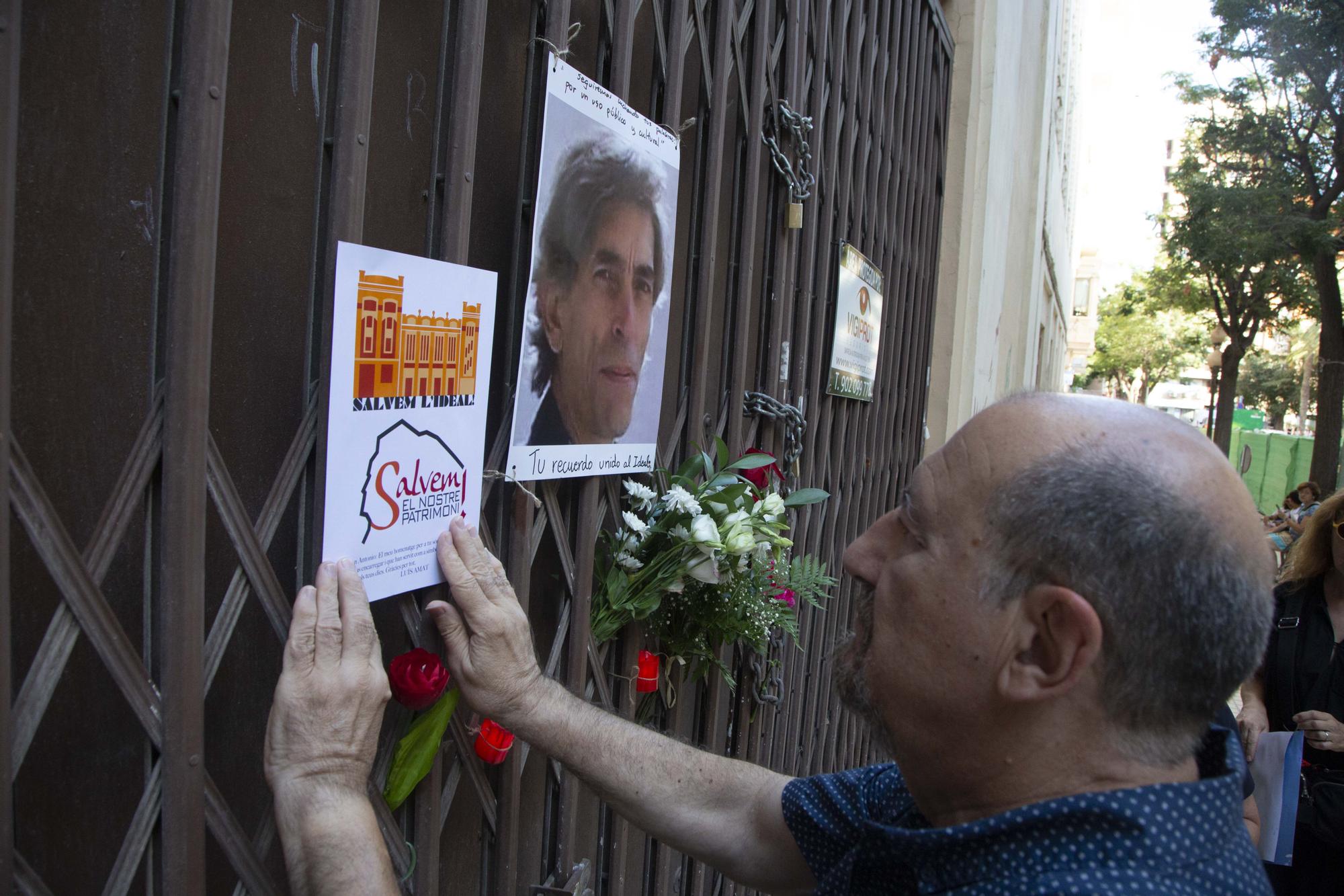 Duelo por el cine Ideal en el último adiós a Juan Antonio Sala