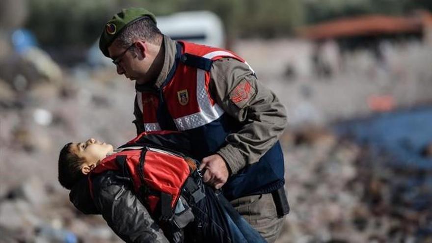 Una nueva tragedia en el Egeo se cobra 39 vidas