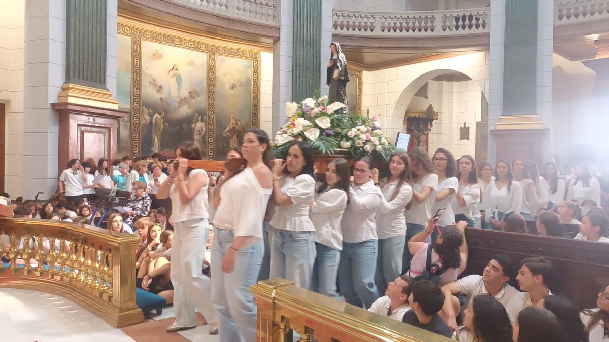 El colegio Carmelitas de Cartagena honra a Santa Joaquina en la Basílica de la Caridad