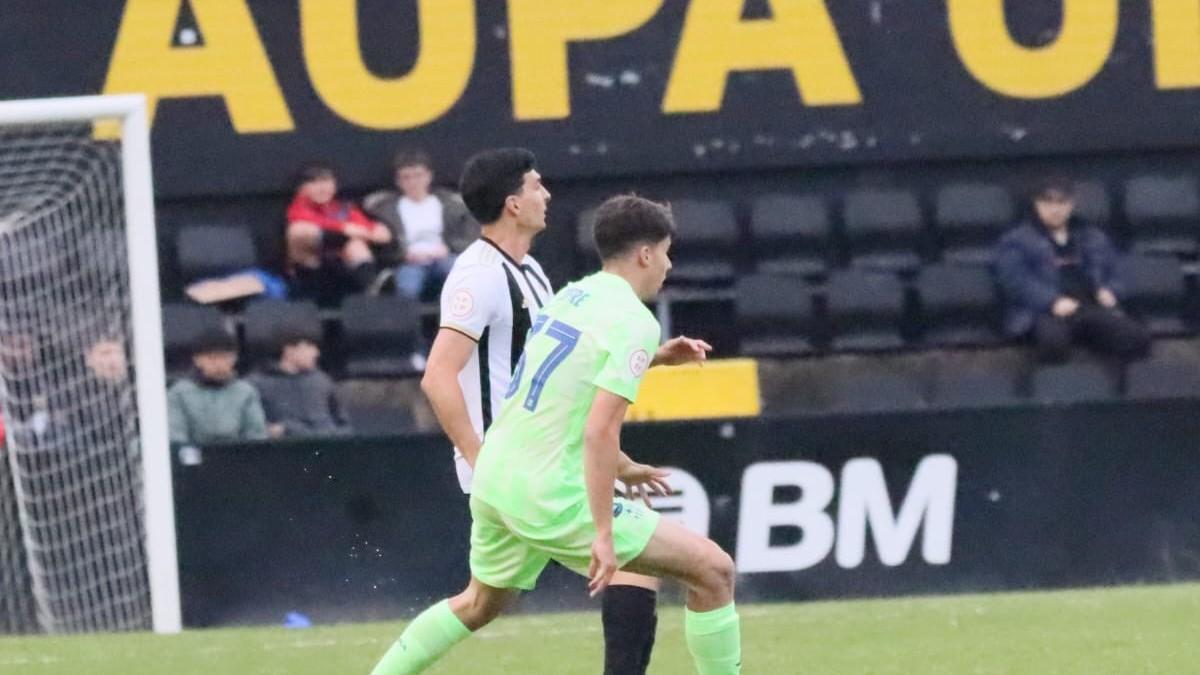 Jofre Torrents completó un partidazo en Irún