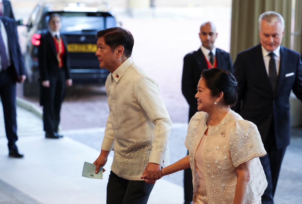 El presidente de Filipinas, Ferdinand Marcos Jr., y la Sra. Louise Araneta-Marcos