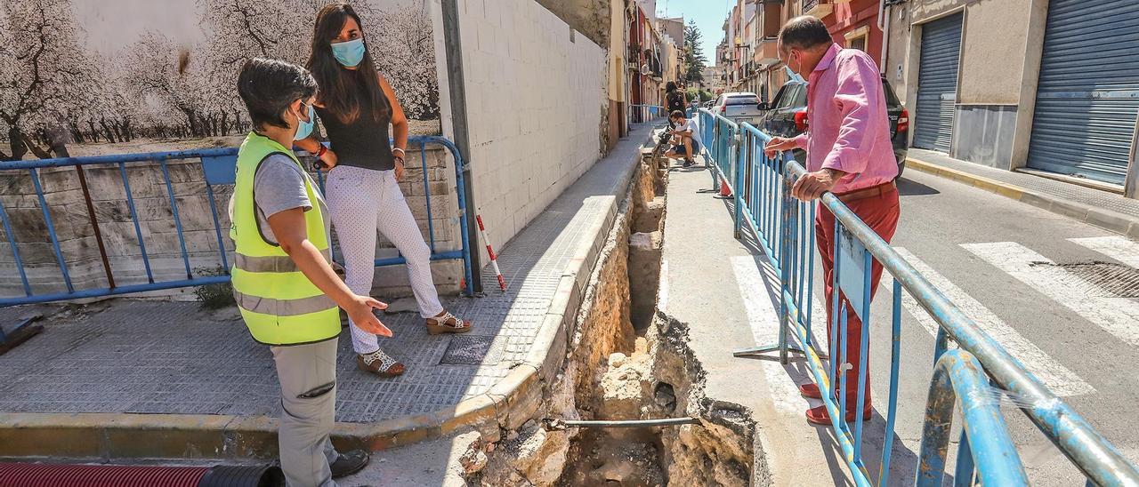 Imagen de los restos de lienzo hallados en la calle Hospital.