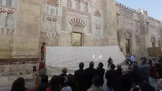 La puerta de la Concepción Antigua de la Mezquita-Catedral recupera su esplendor