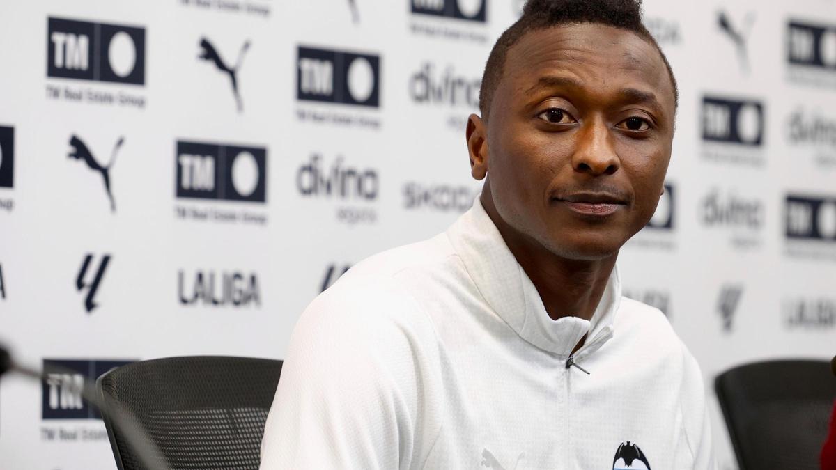 Sadiq: "Estoy muy feliz de volver al Valencia"