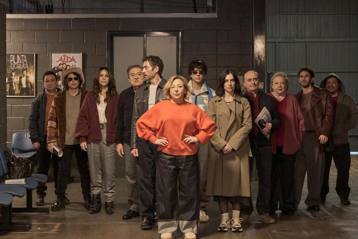 El reparto de 'Aída y vuelta'.