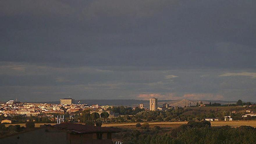 El cielo nublado fue el protagonista durante todo el día de ayer.