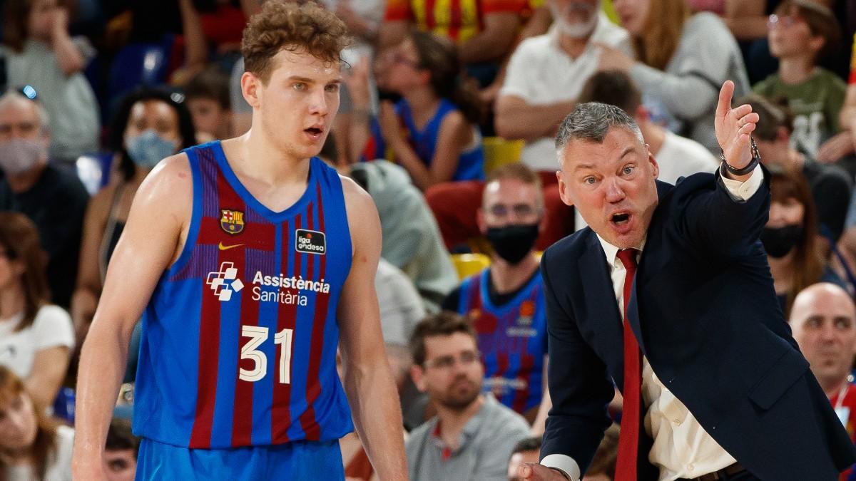 Sarunas Jasikevicius junto a Rokas Jokubaitis en su etapa en el Barça