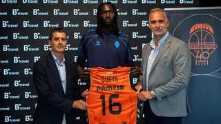 Mo Gueye se presenta: "Quiero ser capaz de hacer de todo en la pista"
