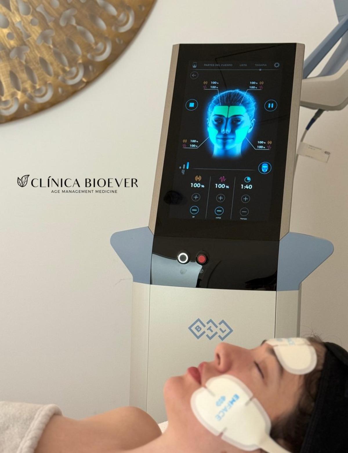 Tratamiento Hydrafacial para limpieza profunda, hidratación y renovación cutánea. |  | LP/DLP