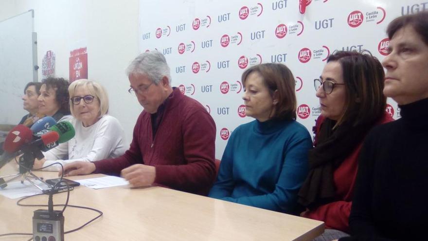 Jerónimo Cantuche, junto a sindicalistas de UGT