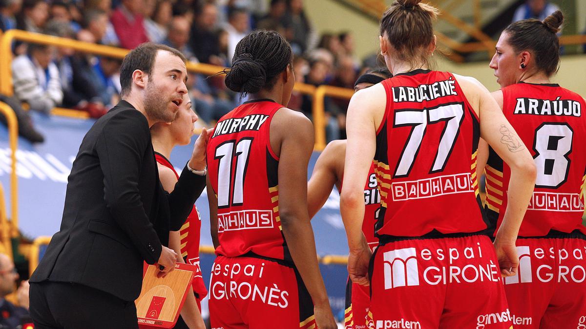 Canut, Murphy, Labuckiene i Araújo durant el darrer partit de Lliga contra el Perfumerías.