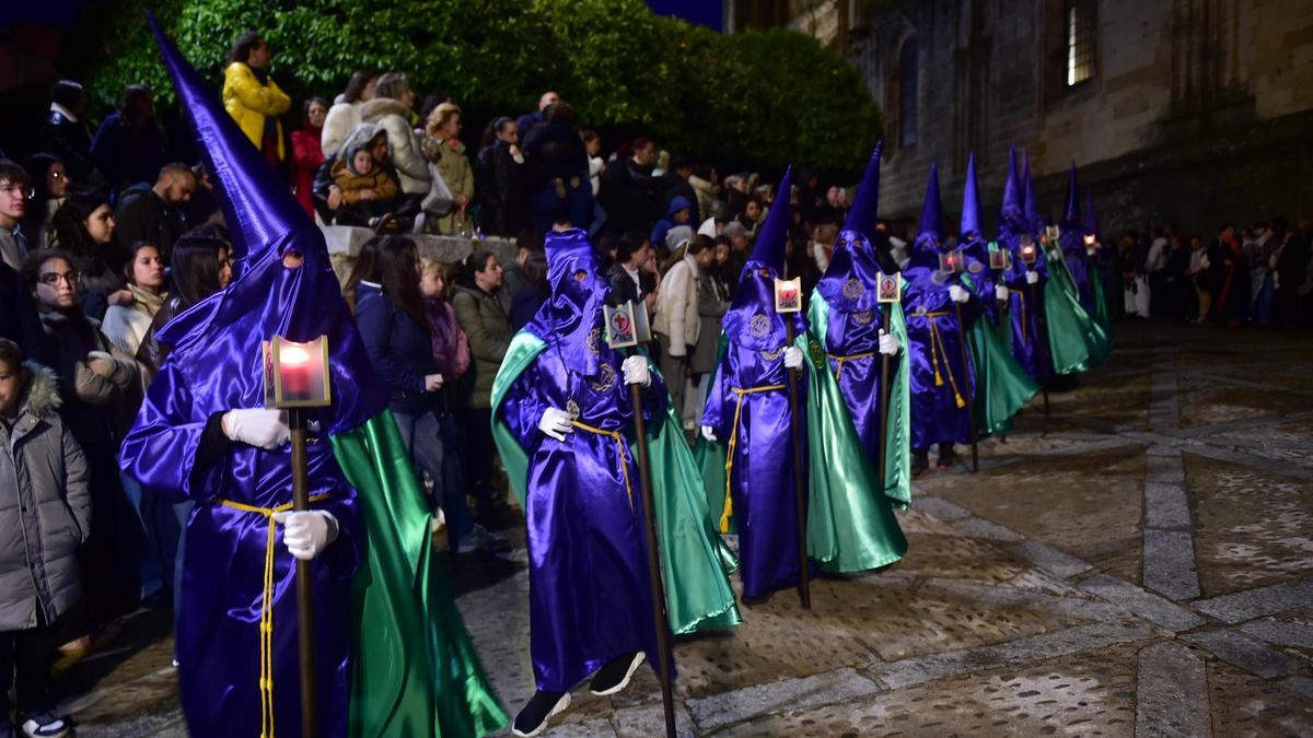La procesión del Silencio de Plasencia, en imágenes