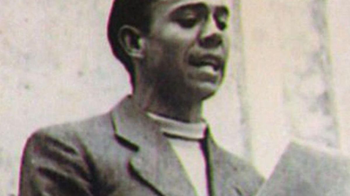 El poeta, en Orihuela, en 1935.