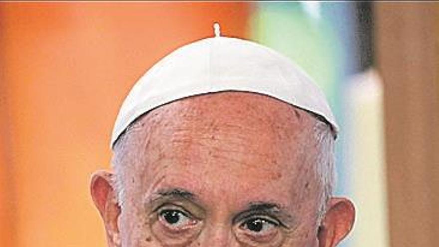 El Papa se reunirá con víctimas de abusos durante su visita a Irlanda