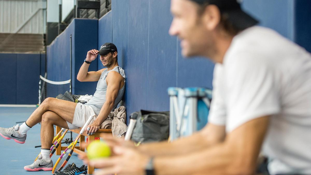 Nadal y Moyá, durante un entrenamiento en Manacor.