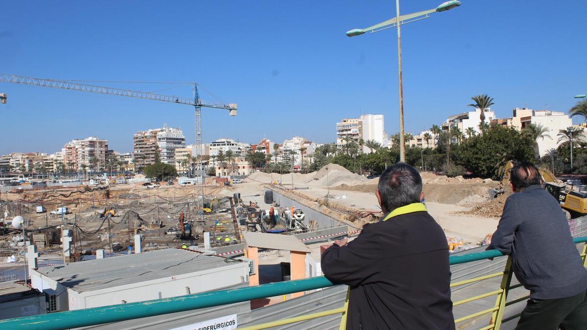 Obras de la zona de ocio Paseo del Mar en una imagen de principios de febrero de 2024