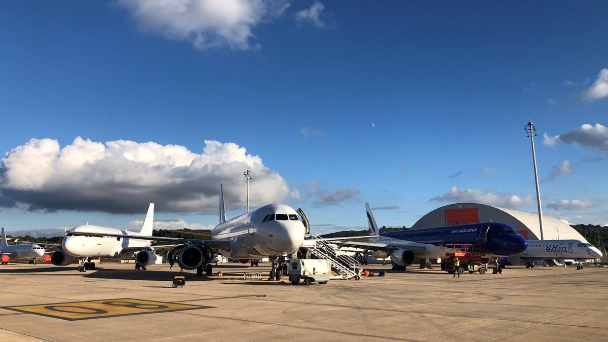 El aeropuerto de Castellón aumenta el número de aviones en tareas de mantenimiento.