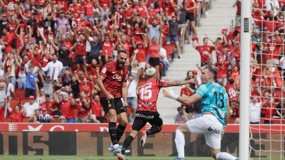 Maffeo celebra el gol de la victoria ante el Almería.