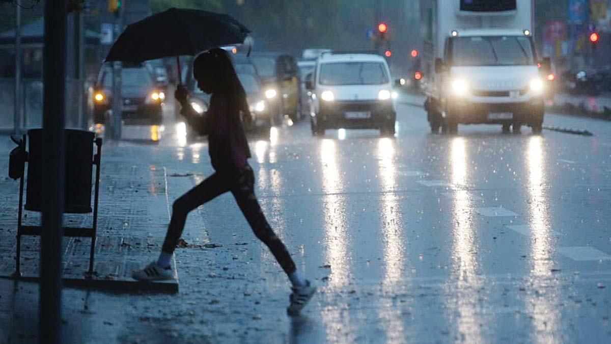 fuerte lluvia sobre barcelona