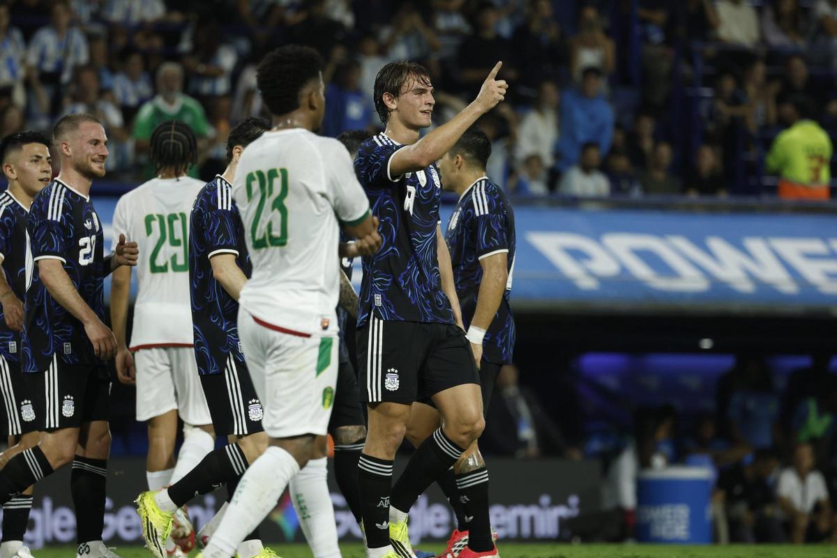 Nico Paz, tras marcar el gol ante Mauritania.
