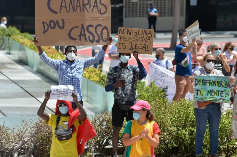 Concentración 'Canarias no es una jaula'